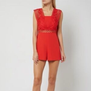 Willow & Clay poppy red crochet strap romper shortall size L